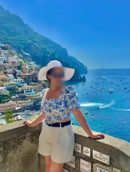 Antonia, 20