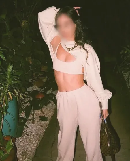 Jana, 19