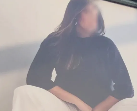 Marina, 37